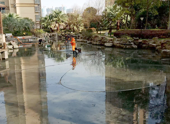 河东区街道景观池淤泥清理