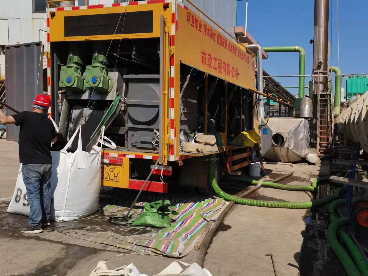 河东区街道淤泥压干处理